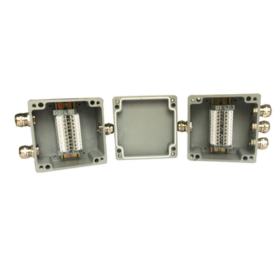 3 Wege wasserdichte Aluminium-Verteilschachtel mit PT2.5 Din Bahnterminalblöcken 120*120*82mm