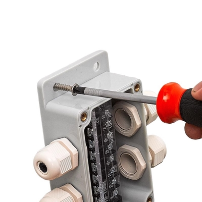 Wasserdichter Verteilungs-Anschlusskasten 100*68*50mm des Kabel-IP65 mit Weisen-Wand-Montage der Verteiler-3