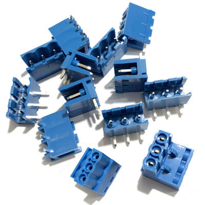 Blaue 5.08mm Abstandsteckbare Schraubklemme-Klemmenblöcke pWBs verstopfen + rechtwinkliges Pin Header