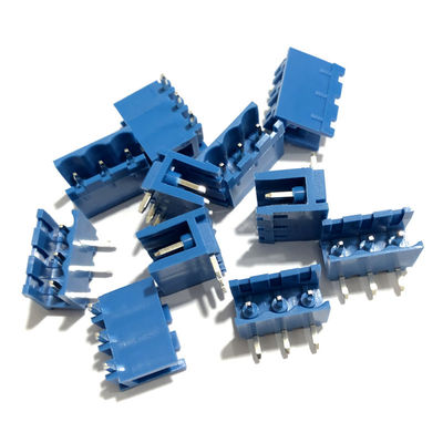 Blaue 5.08mm Abstandsteckbare Schraubklemme-Klemmenblöcke pWBs verstopfen + rechtwinkliges Pin Header
