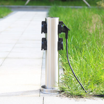 Elektrische Steckdosen aus schwarzem Edelstahl