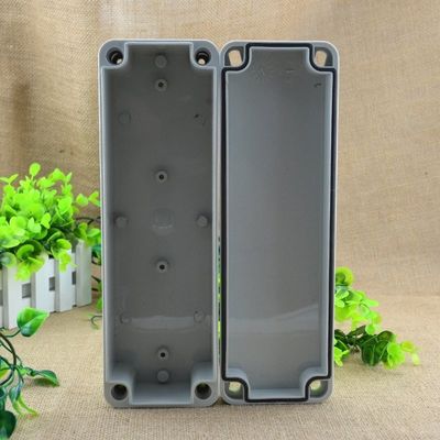 Wasserdichter IP65 Kabelanschlusskasten 80*250*70mm 6 Lärm-Schienen-Verteiler-Ausrüstung der Weisen-UK2.5B