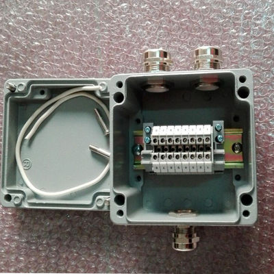 3 Wege wasserdichte Aluminium-Verteilschachtel mit PT2.5 Din Bahnterminalblöcken 120*120*82mm