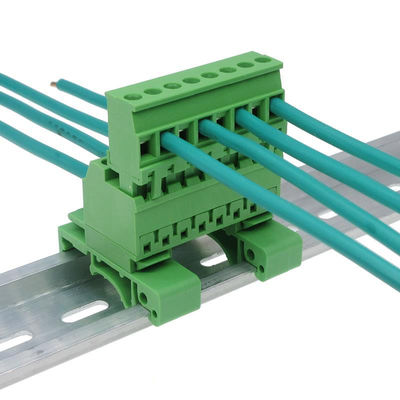 5.08mm/0,2&quot; Neigungs-steckbare Schraubklemme-Klemmenblock-Lärm-Schiene, die 300V 10A anbringt