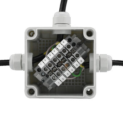 Einschließungs-Kabelanschlusskasten 100*100*75mm Pastic imprägniern elektrischer mit Verbindungsstücken