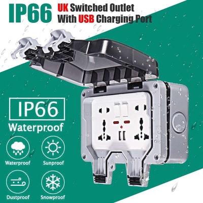 An der Wand befestigter Steckdose-Sockel-Aufladungspole-Plastikschalter-Kasten im Freien IP66 Wheatherproof