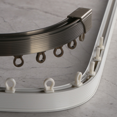 Bendable Plastikgebogener Vorhang Rod Track Rail Inner Pulley aluminium-Polen Hochleistungsfenster